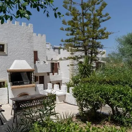 Cretan Castle * Chania (Crete)